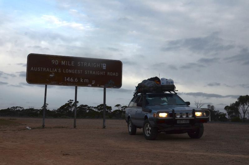 DSC_4212_nullarbor_straight_west.jpg